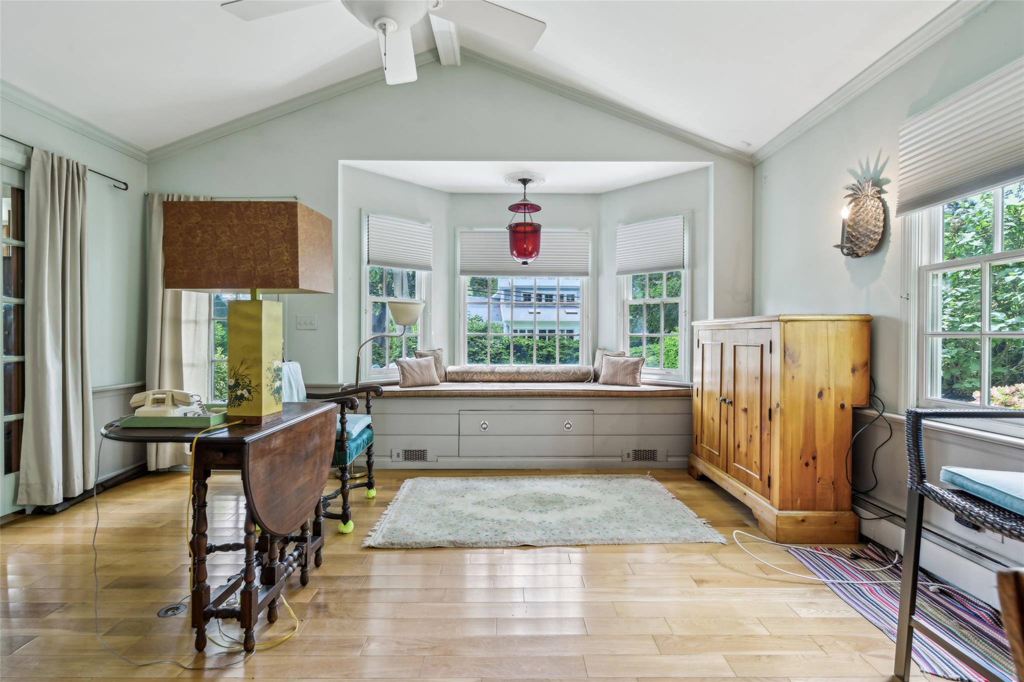 42 Huntington Road, Garden City, New York image 28