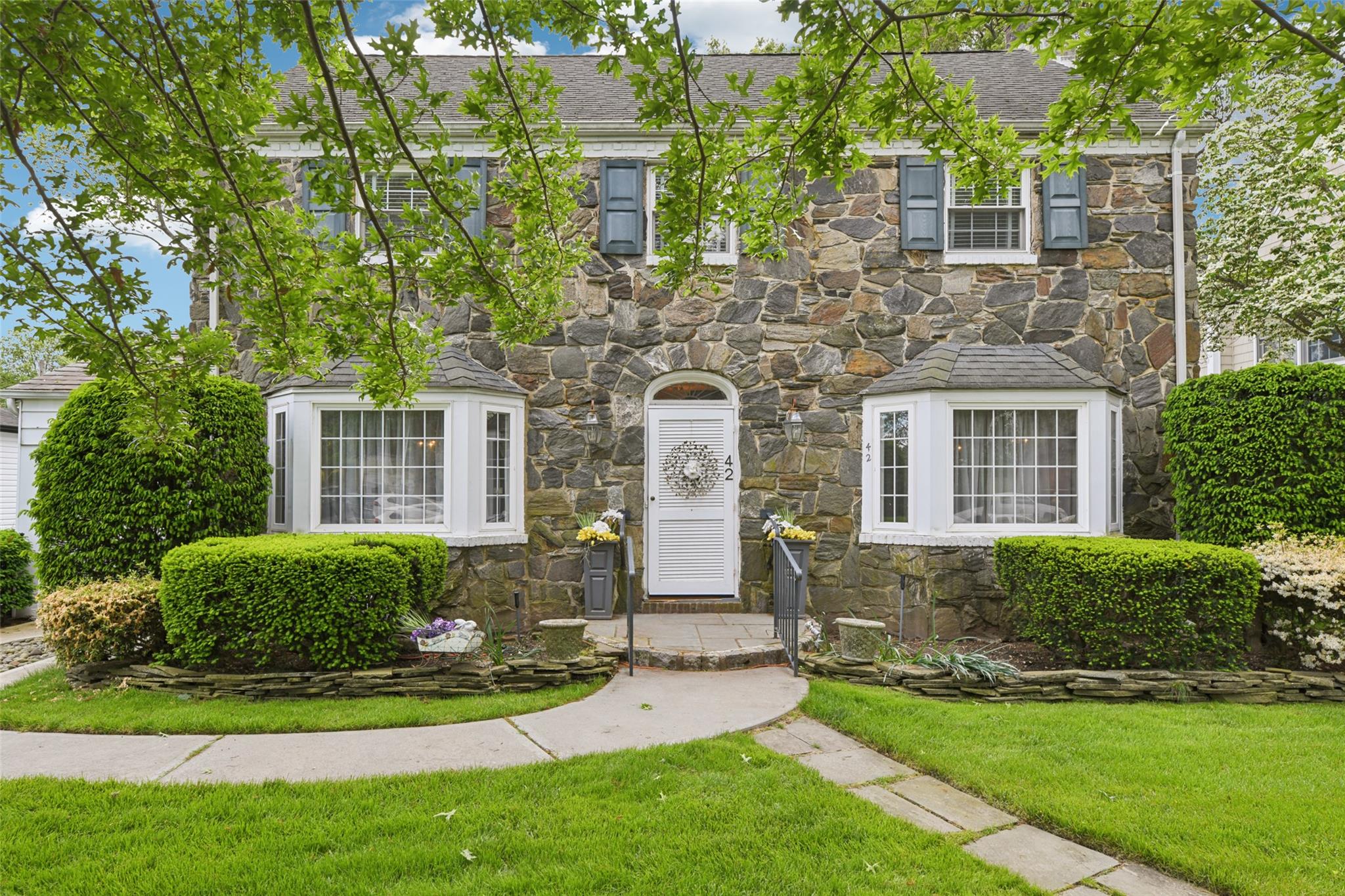 42 Huntington Road, Garden City, New York image 5