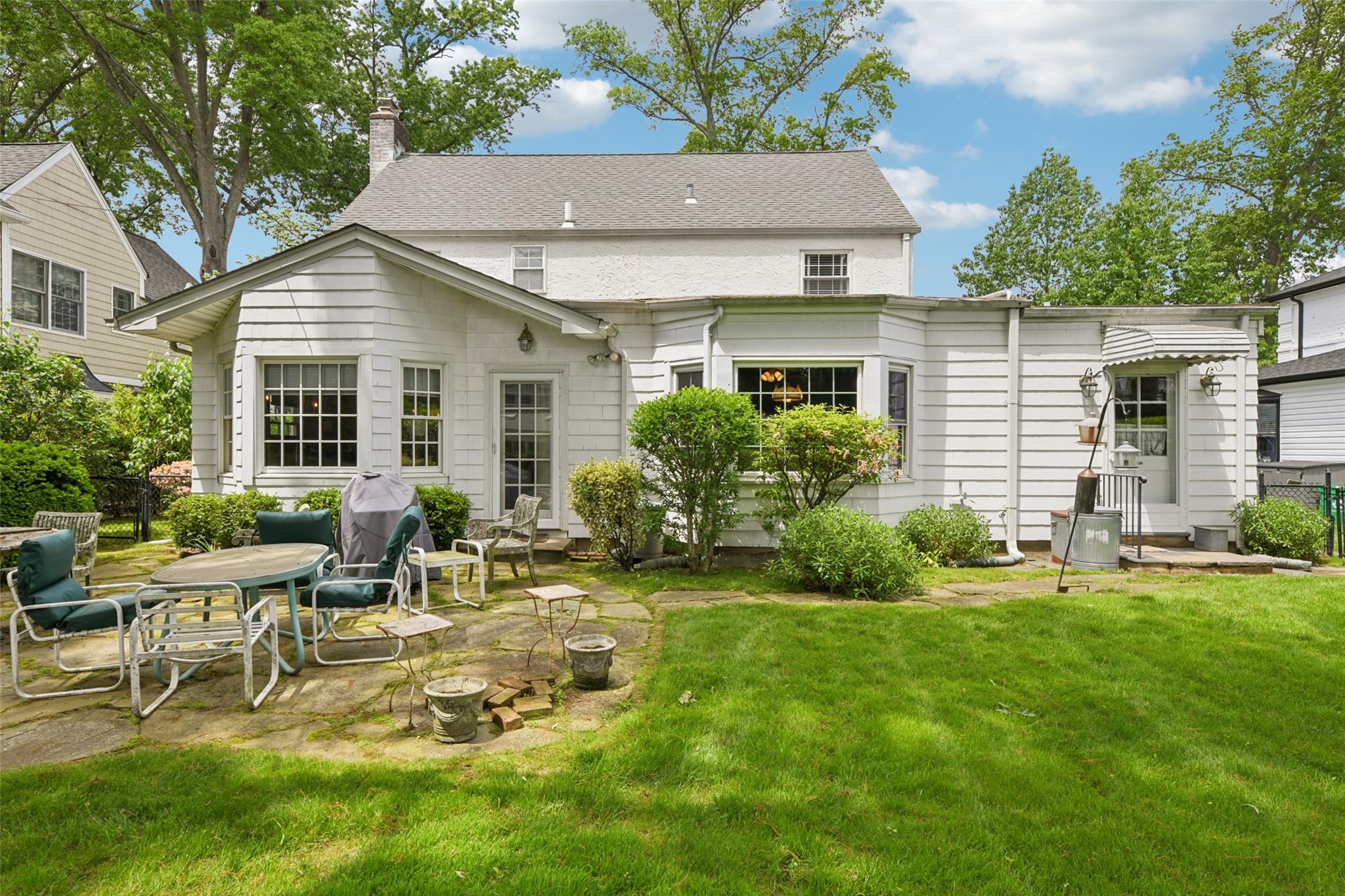 42 Huntington Road, Garden City, New York image 45