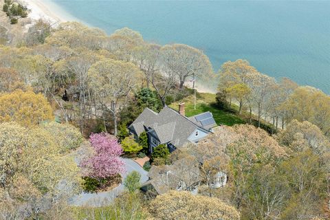 Homes For Sale - 5055 New Suffolk Road<br/> Suffolk County, New Suffolk, NY 11956