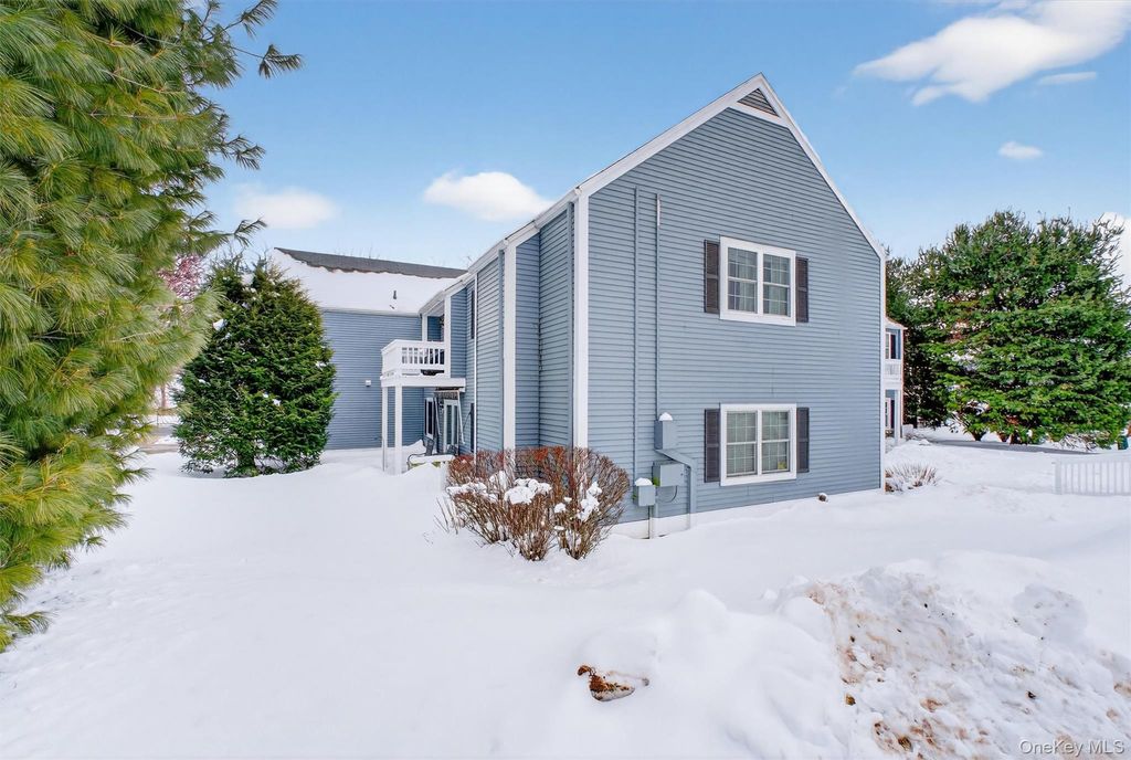 Photo of 700 Commons Way #E, Fishkill, NY 12524 (MLS # 965343)