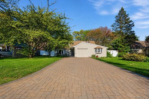 201 Serpentine Lane, Islandia, NY 11749 - MLS#: 996082