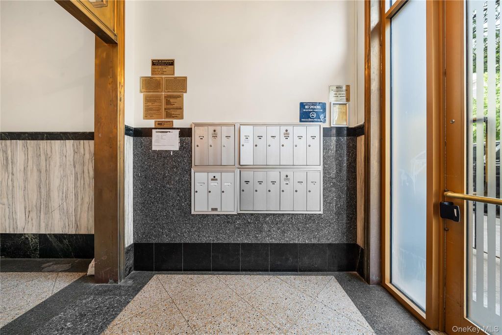Photo of 714 Seneca Avenue #504, Ridgewood, NY 11385 (MLS # 1010842)