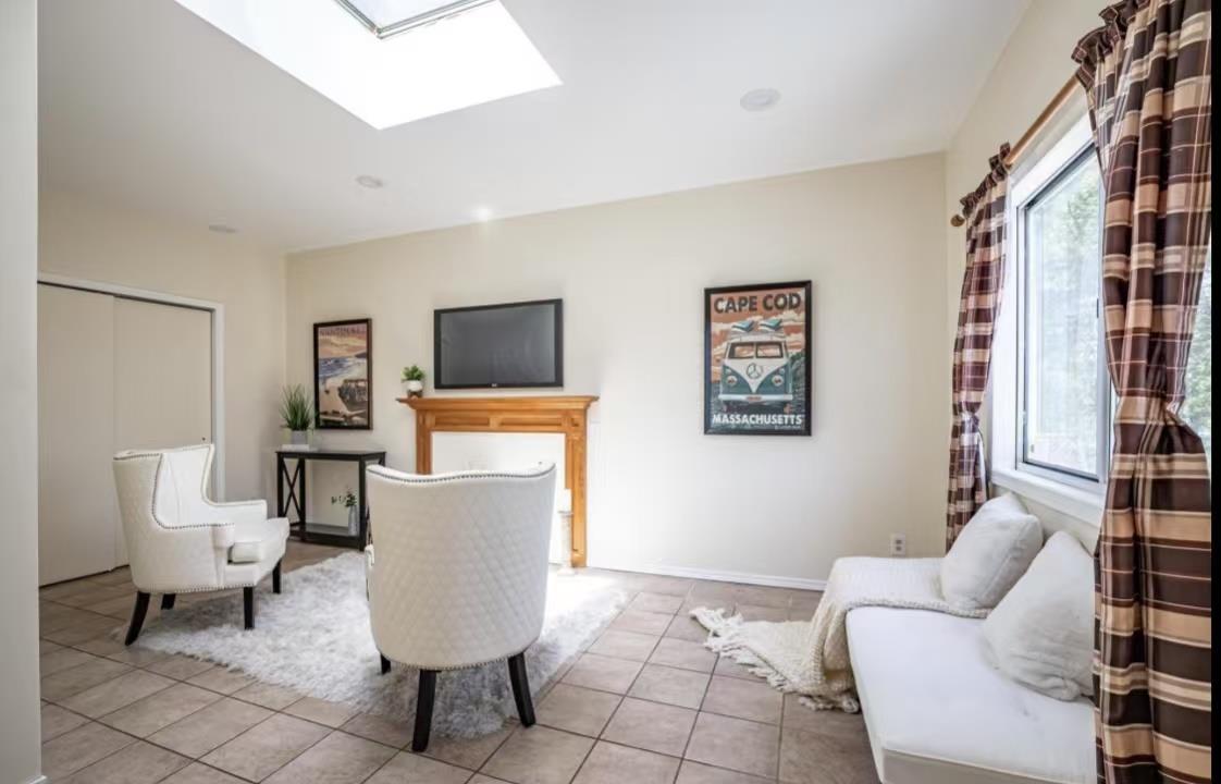 119 Cayuga Place, Jericho, New York image 9
