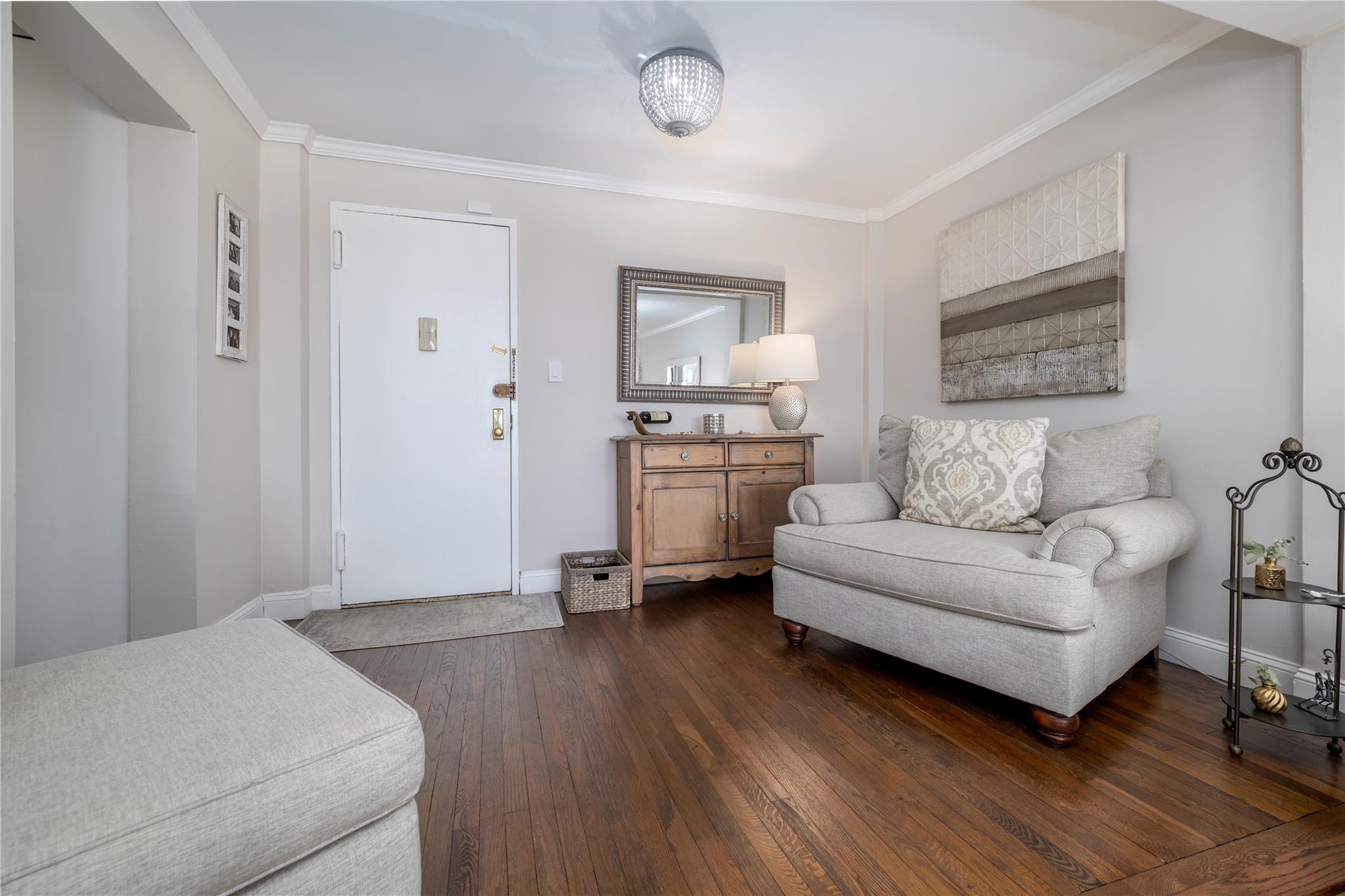 522 Shore Road #4W, Long Beach, New York image 4