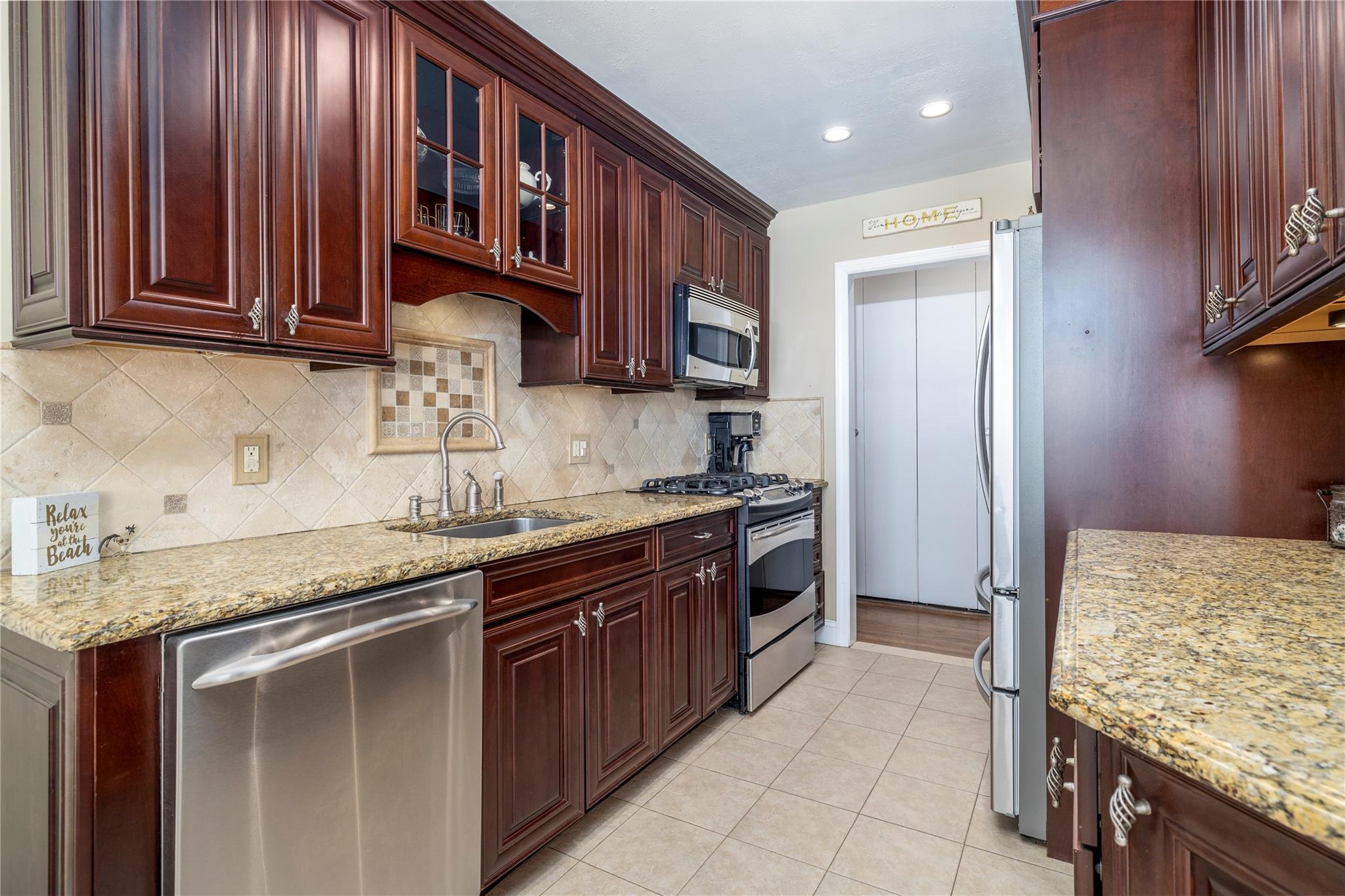 522 Shore Road #4W, Long Beach, New York image 12