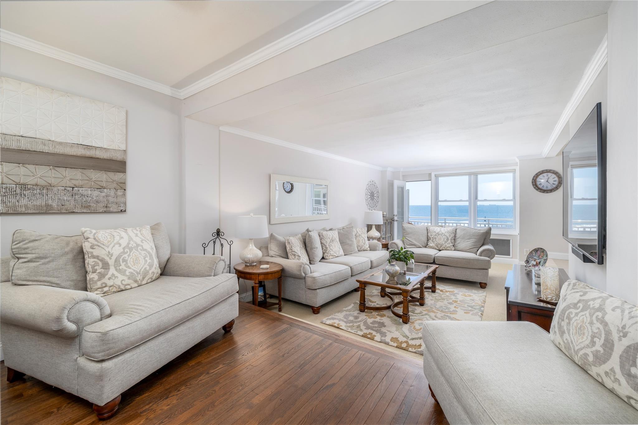 522 Shore Road #4W, Long Beach, New York image 3