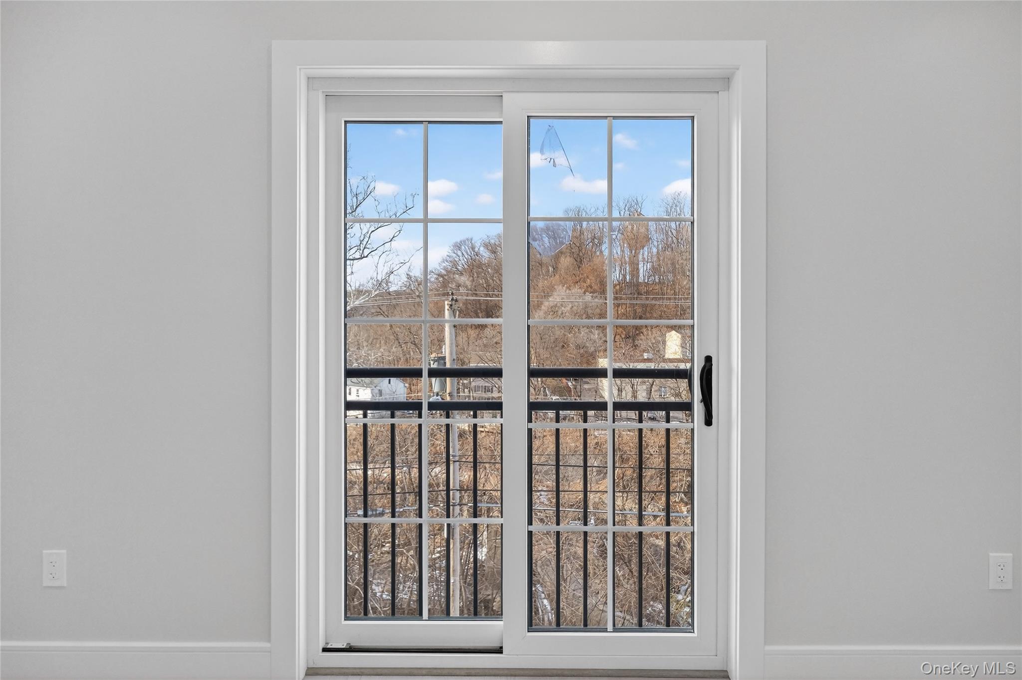 Wappingers Falls, New York 12590, United States, 1 Bedroom Bedrooms, ,1 BathroomBathrooms,Residential,Active,254546