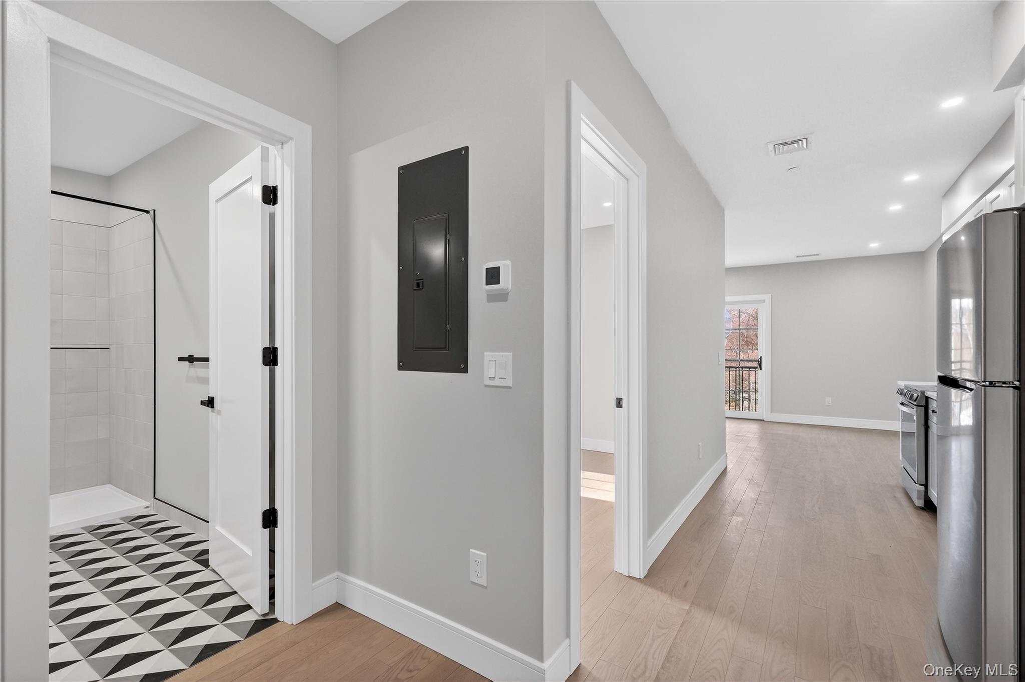 Wappingers Falls, New York 12590, United States, 1 Bedroom Bedrooms, ,1 BathroomBathrooms,Residential,Active,254546