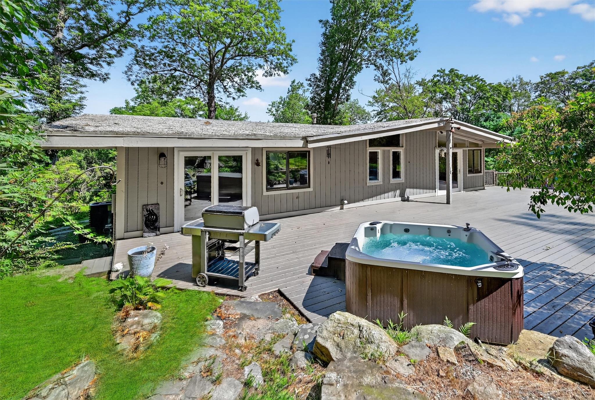 165 Fawn Hill Road