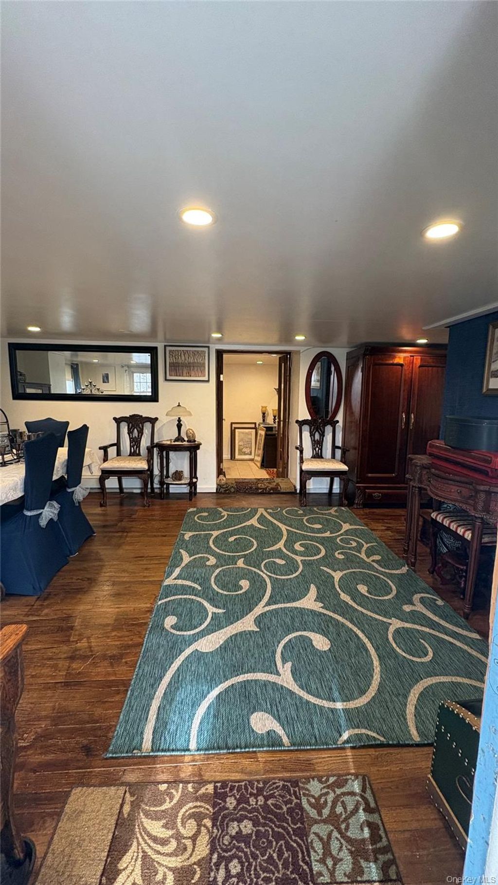 Photo of 1673 Northern Boulevard, Roslyn, NY 11576 (MLS # 987965)