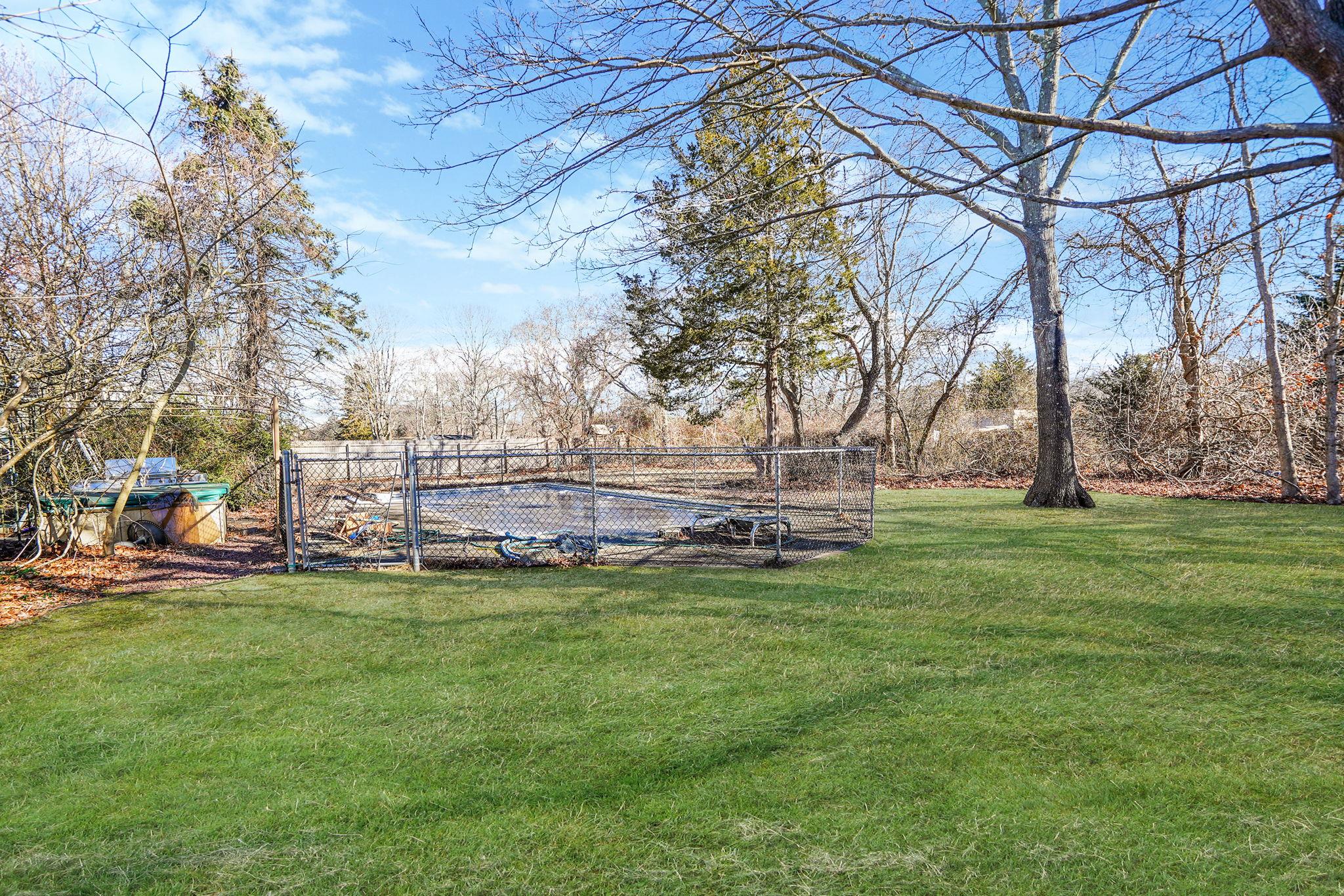17 Susan Drive, Bellport, New York image 7