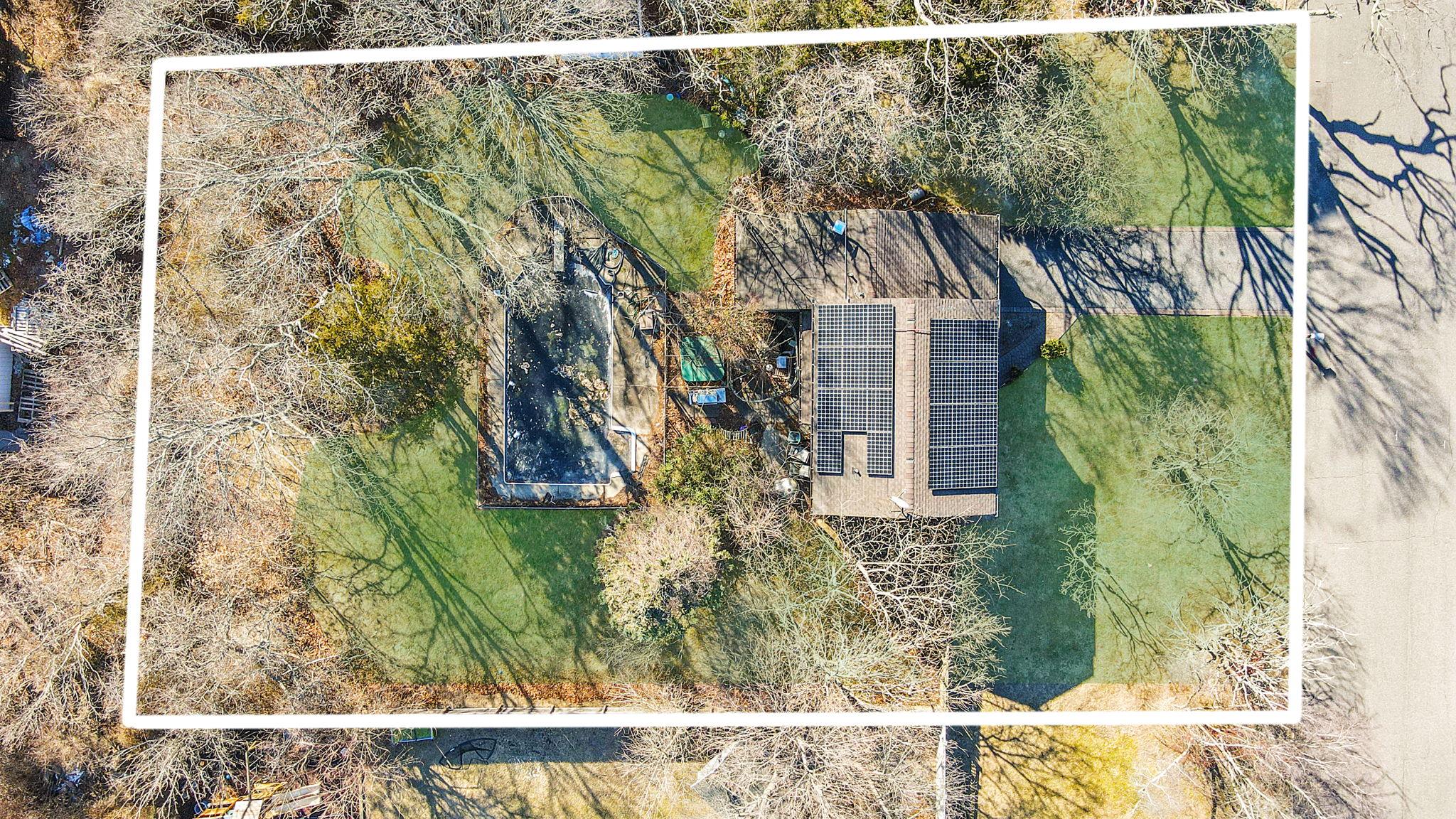 17 Susan Drive, Bellport, New York image 32