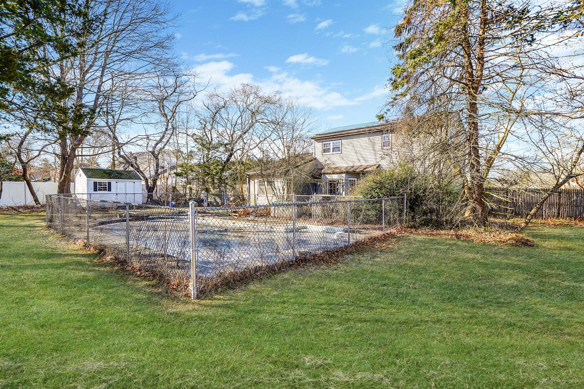 17 Susan Drive, Bellport, New York image 6