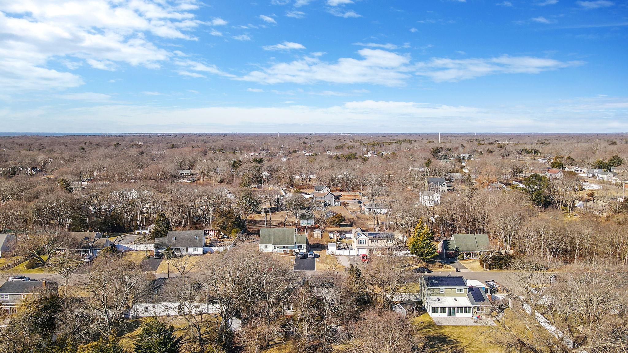 17 Susan Drive, Bellport, New York image 28