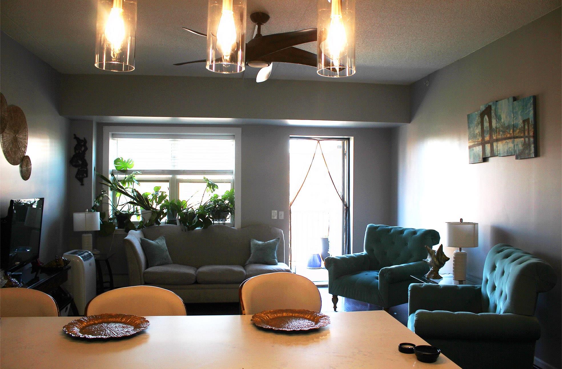 Rental Property at Beach 81st Street, Rockaway Beach, Queens, NY - Bedrooms: 2 
Bathrooms: 1 
Rooms: 5  - $2,700 MO.