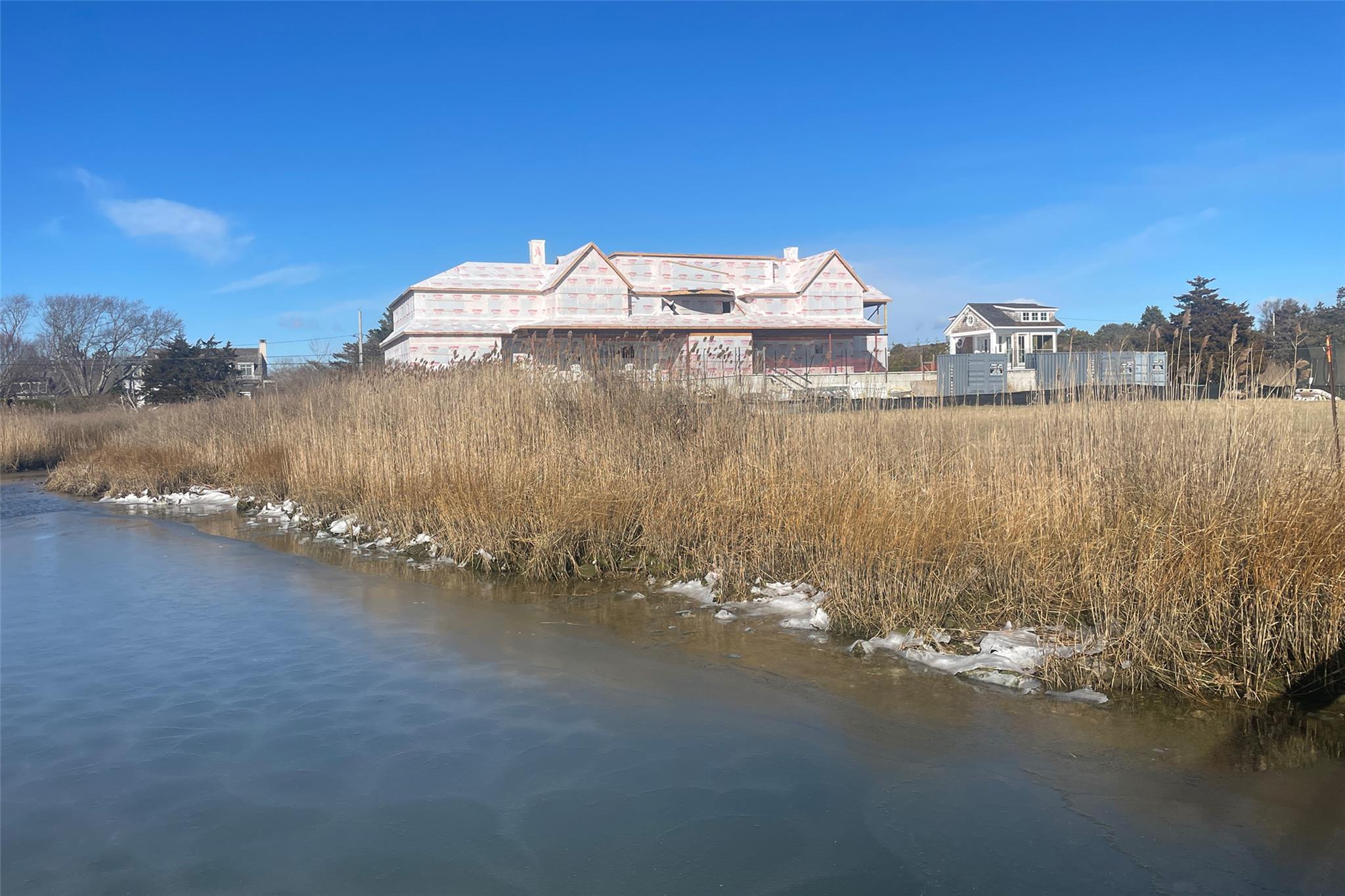 40 Quaquanantuck Lane, Quogue, New York image 3