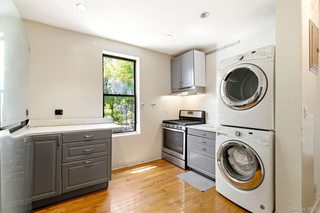 Photo of 501 W 156th Street #25, New York (Manhattan), NY 10032 (MLS # 1004745)
