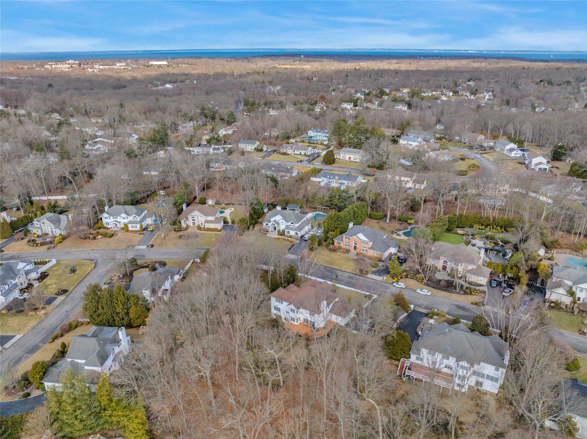 23 Cobbler Lane, East Setauket, New York image 27
