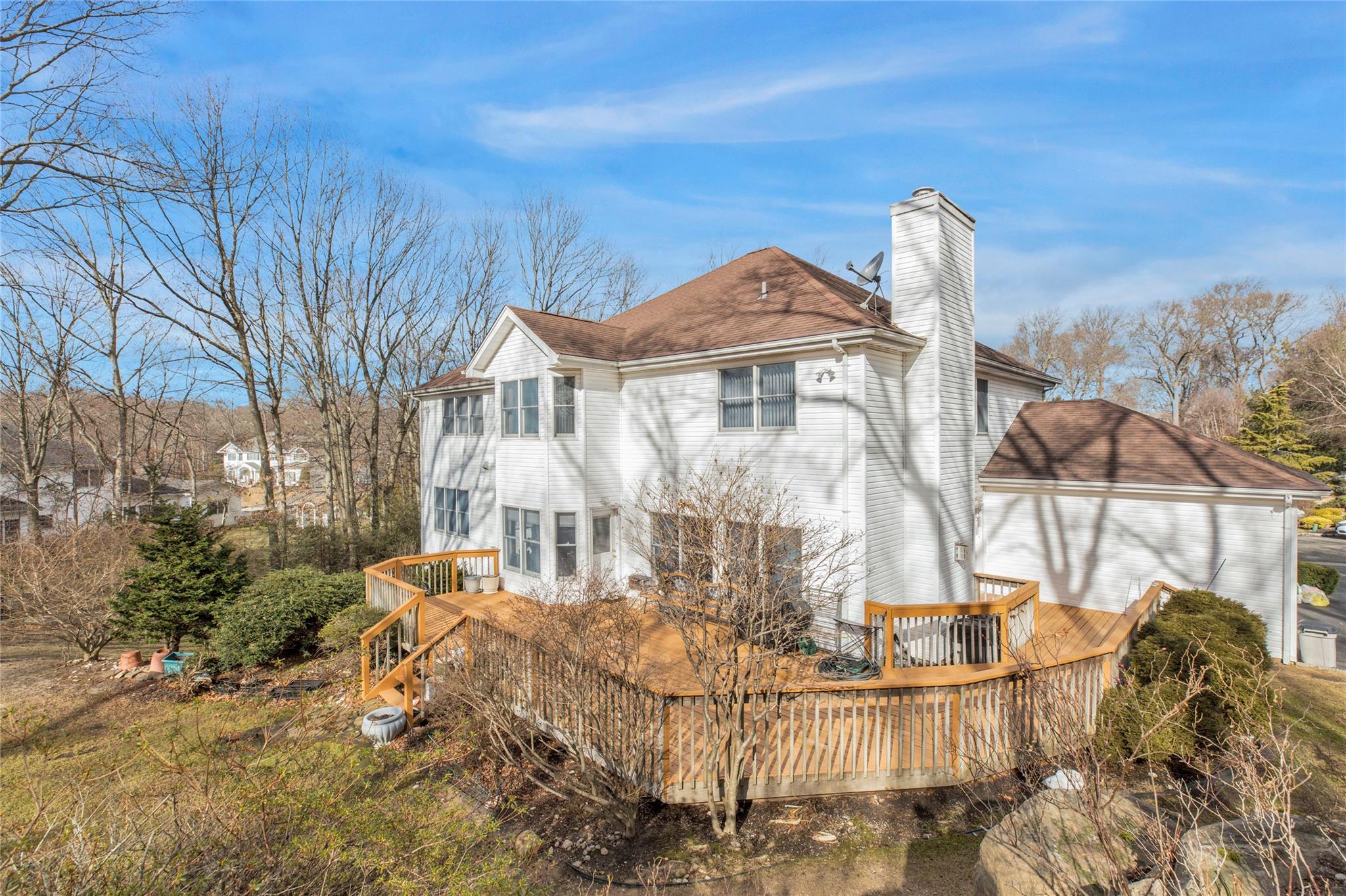 23 Cobbler Lane, East Setauket, New York image 25