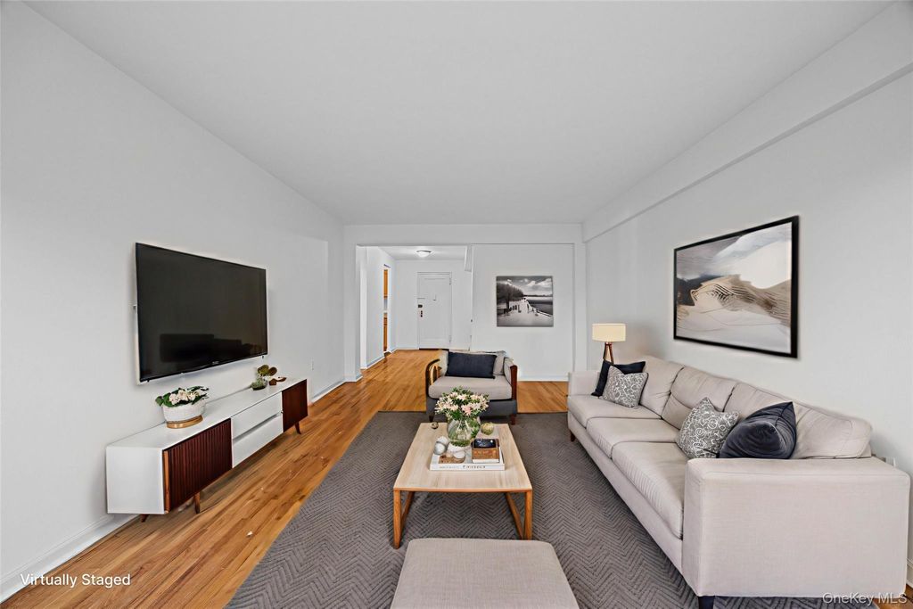 Photo of 255 Bronx River Road #4M, Yonkers, NY 10704 (MLS # 927199)