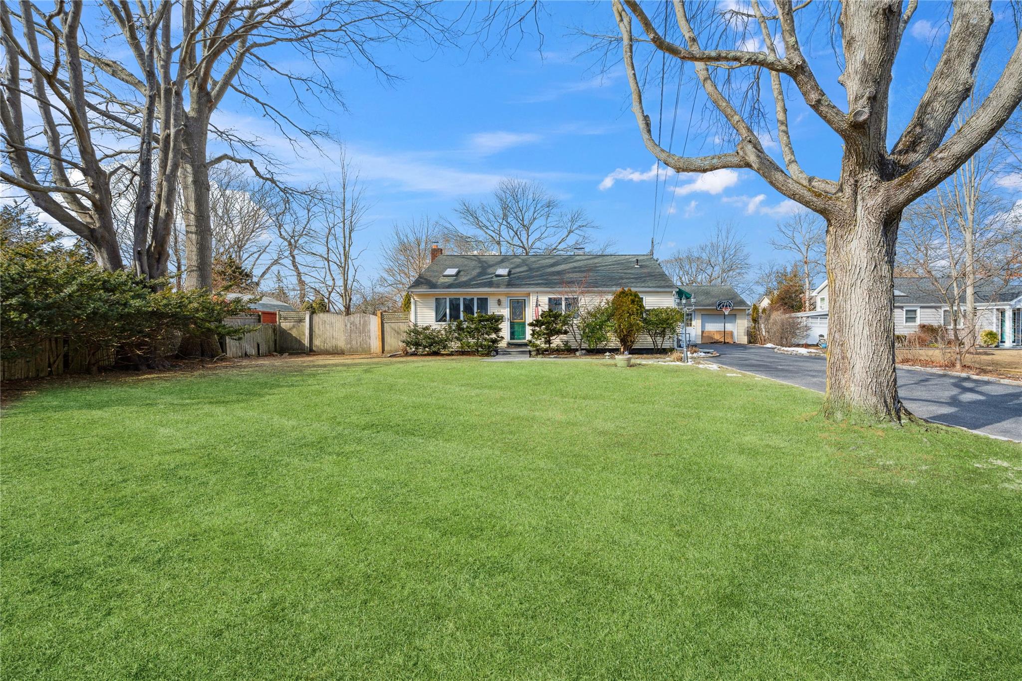 68 Lowell Road, Sayville, New York image 2