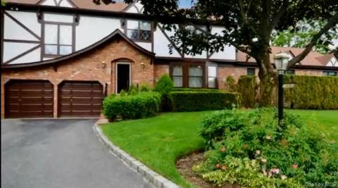 45A Pelican Court Syosset NY 11791