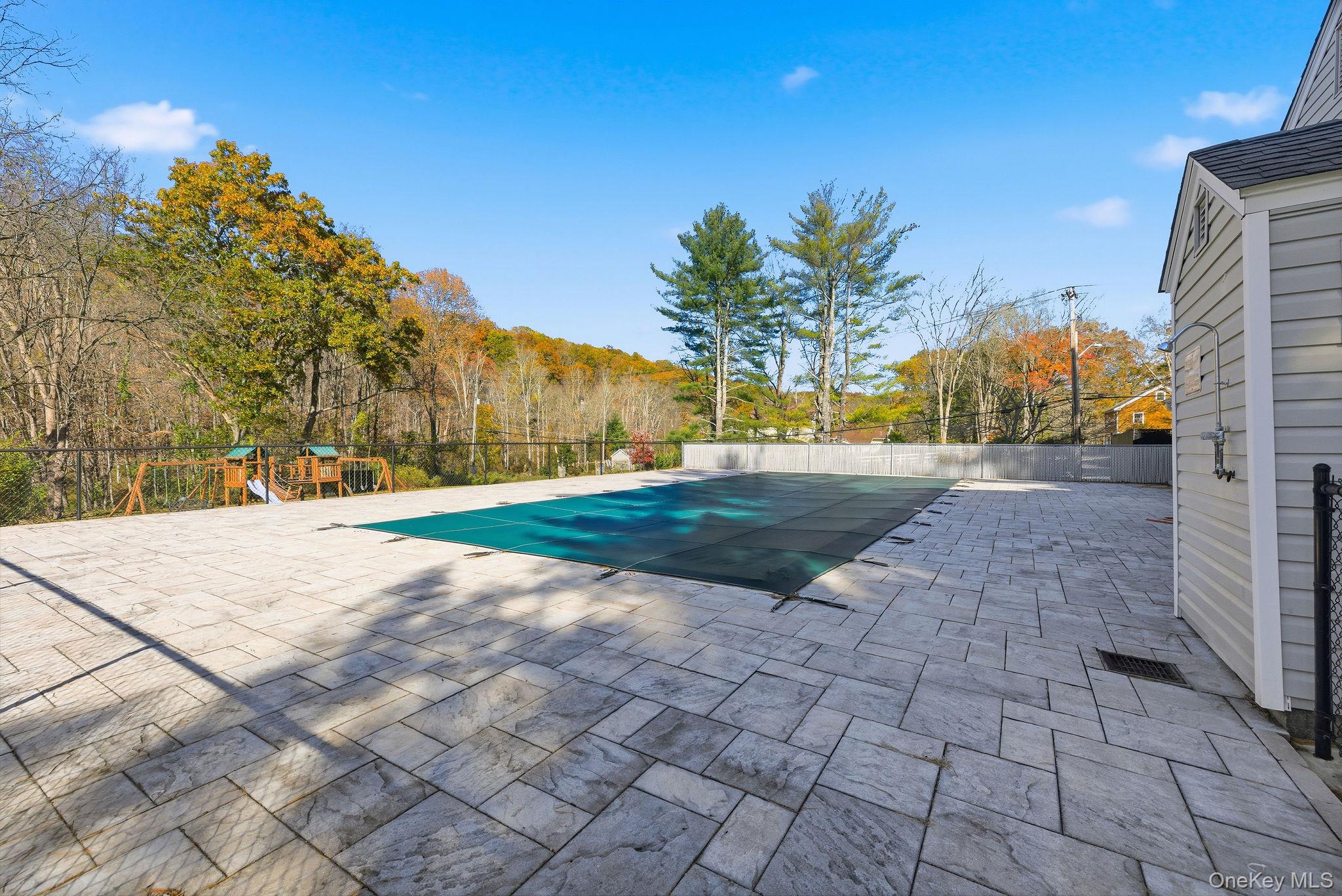 602 Holly Stream Court