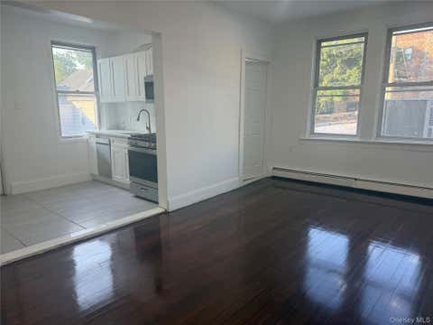 Apartment For Rent - 1916 Palmer Avenue #2R<br/> Larchmont, NY 10538