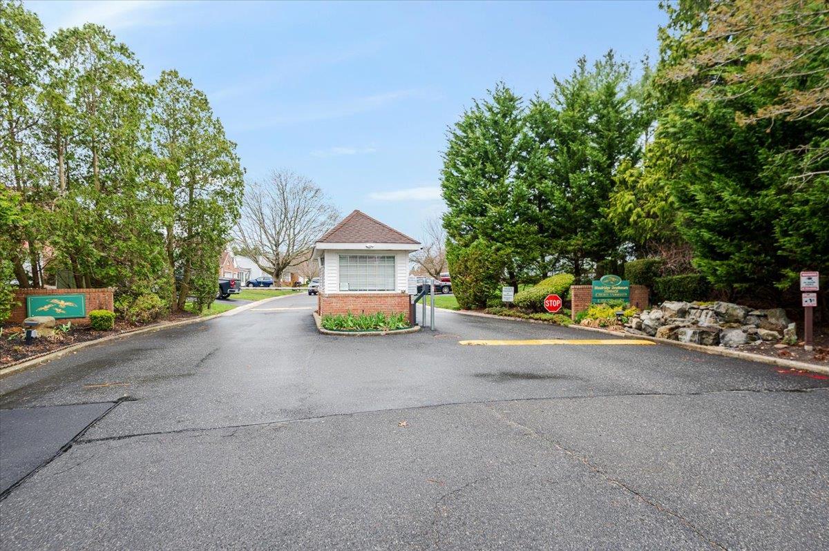 38 Chippendale Drive, Mount Sinai, New York image 20