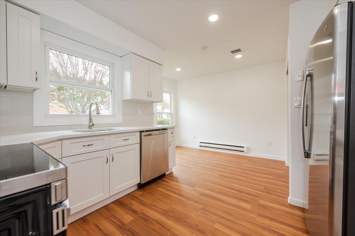 38 Chippendale Drive, Mount Sinai, New York image 7