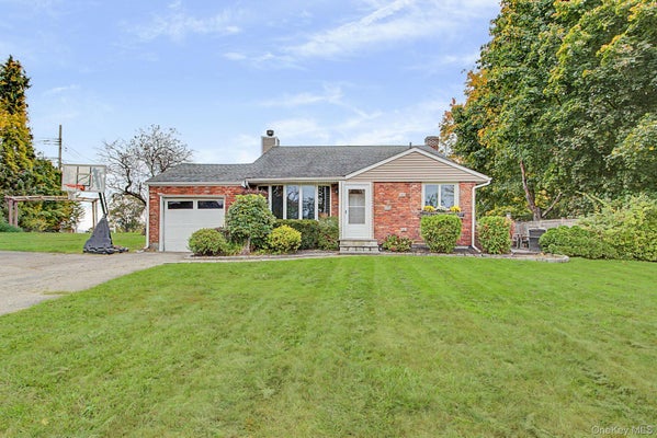 3410 LORELEI DR, YORKTOWN HEIGHTS, NY 10598 - Image 1b50cc191a3f100ef9540cc1fb913b7f/3914094147