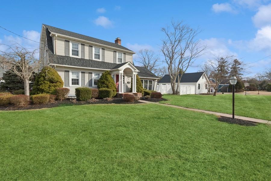 3 Beverly Avenue, East Patchogue, New York image 3