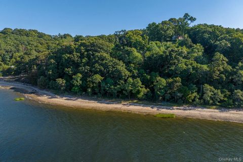 116 White Hill Road Cold Spring Harbor NY 11724