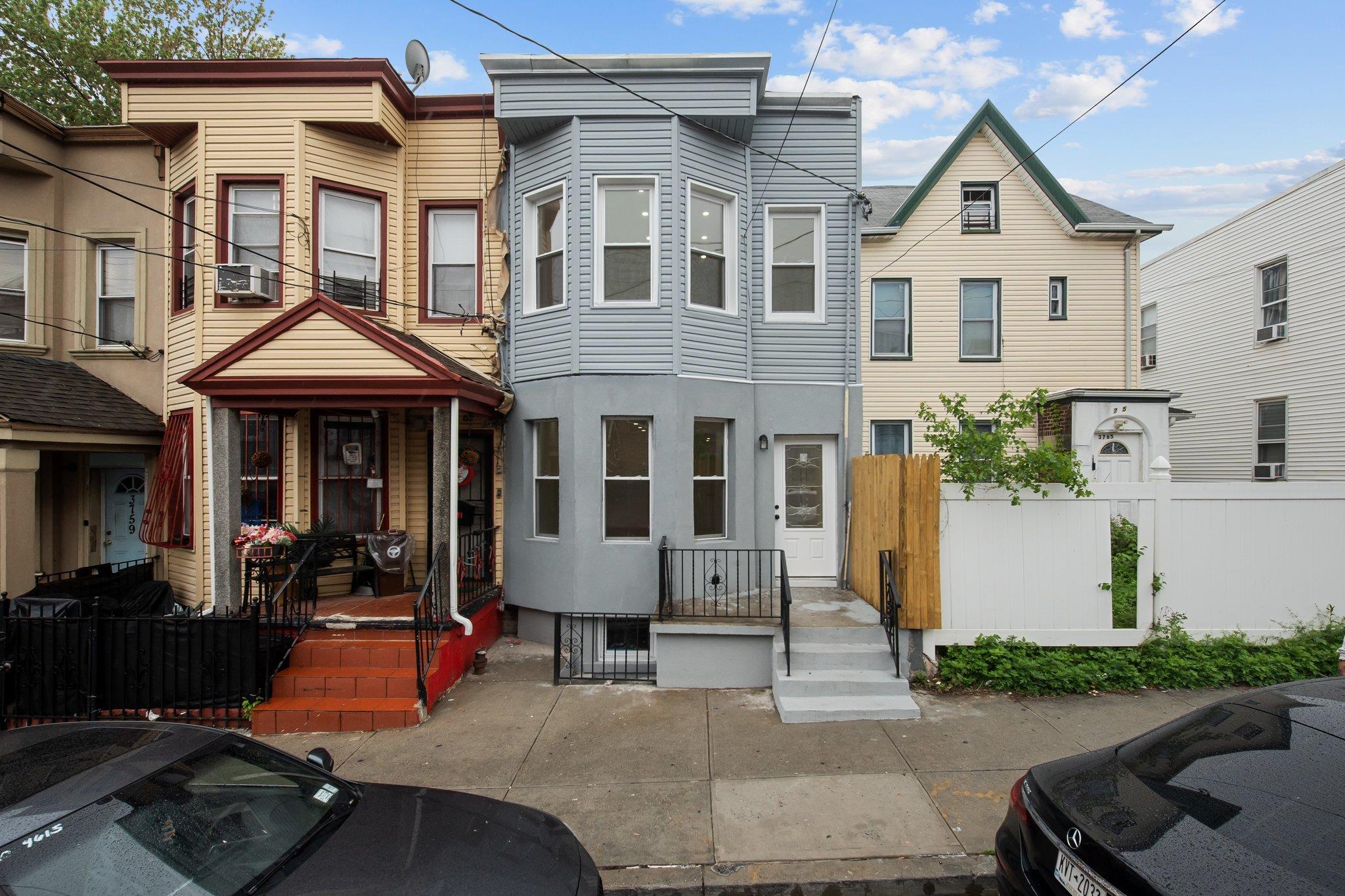 3763 Barnes Avenue, Bronx, New York image 1