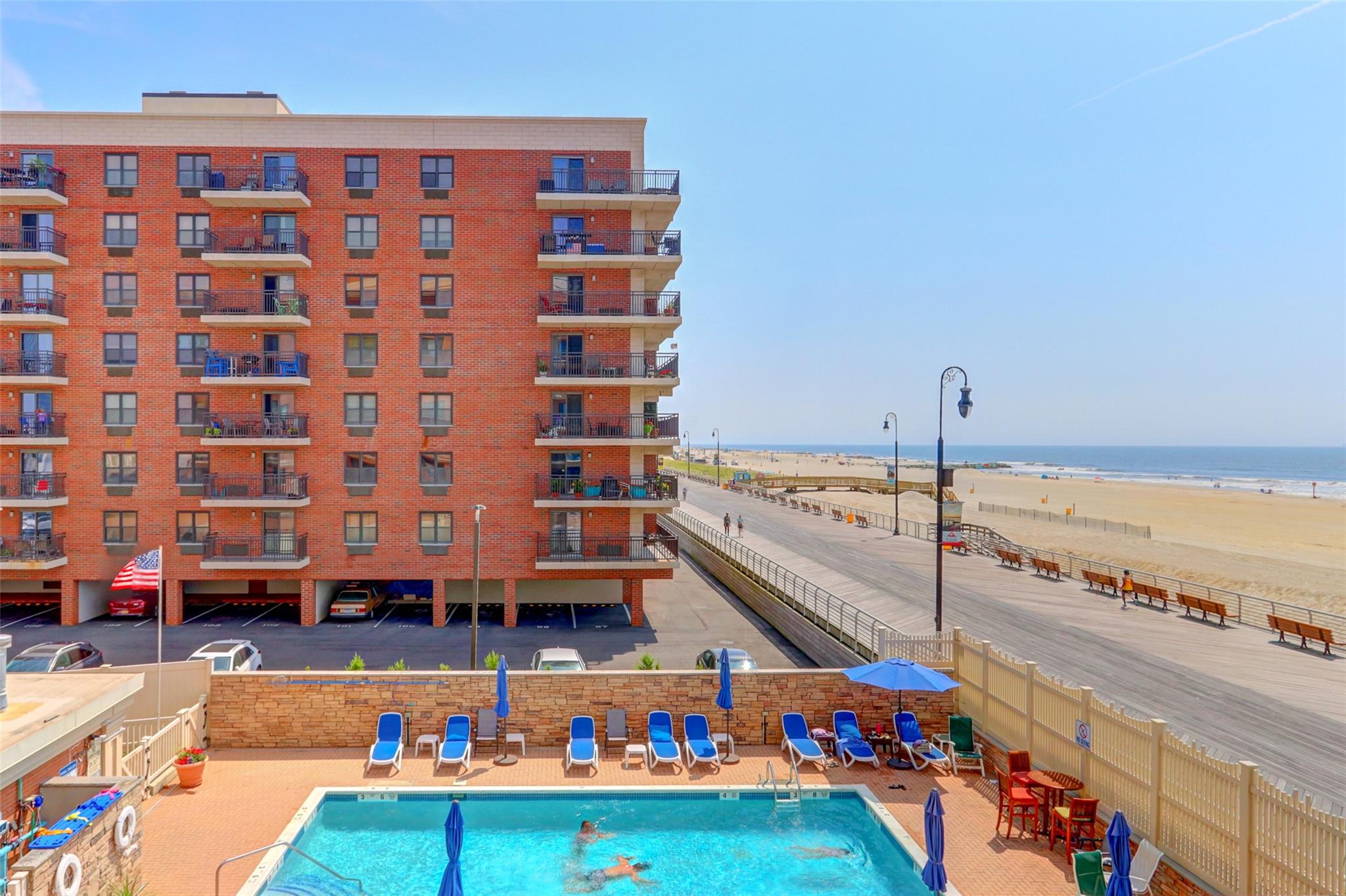 Long Beach, New York 11561, United States, 2 Bedrooms Bedrooms, ,2 BathroomsBathrooms,Residential,Active,171863
