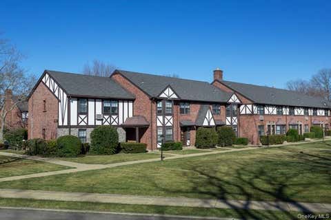 Apartment For Rent - 1748 August Road #1748<br/> North Babylon, NY 11703