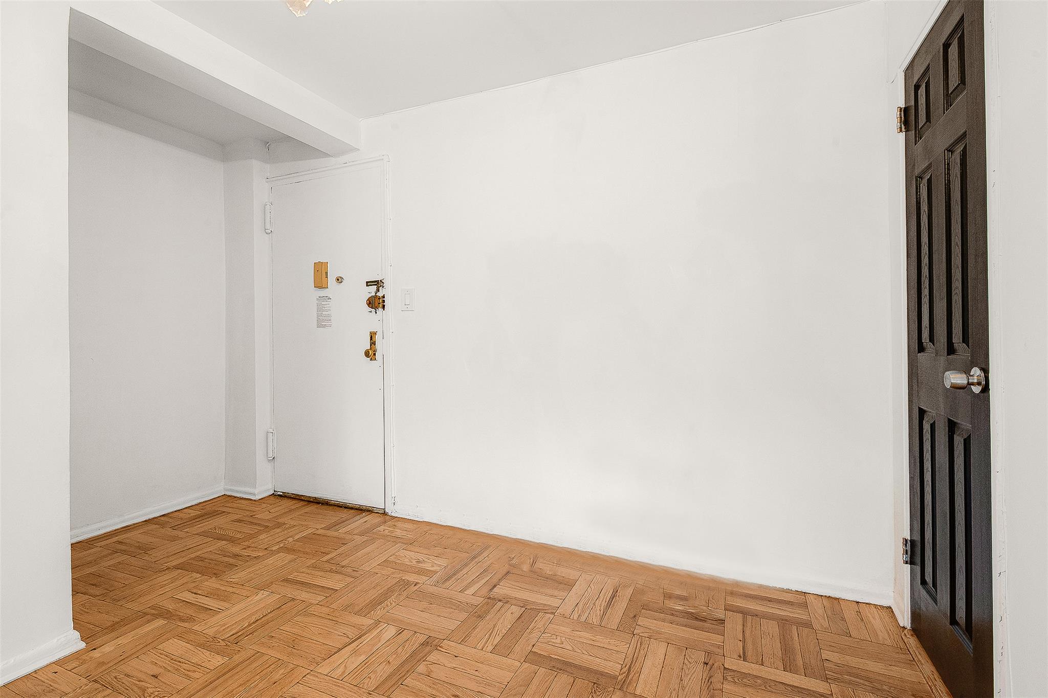 94-30 60th Avenue #1/H, Elmhurst, New York image 4