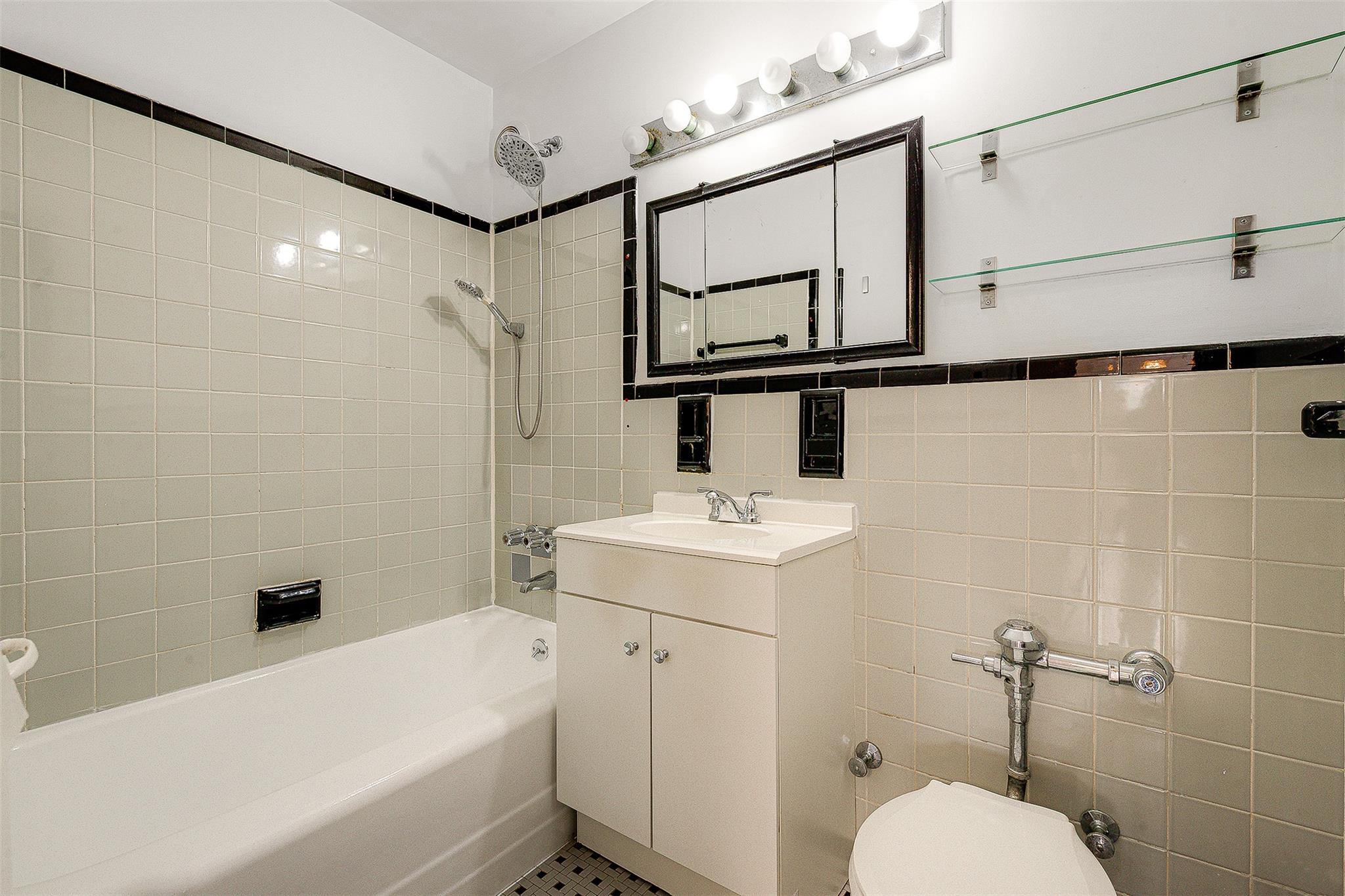 94-30 60th Avenue #1/H, Elmhurst, New York image 23