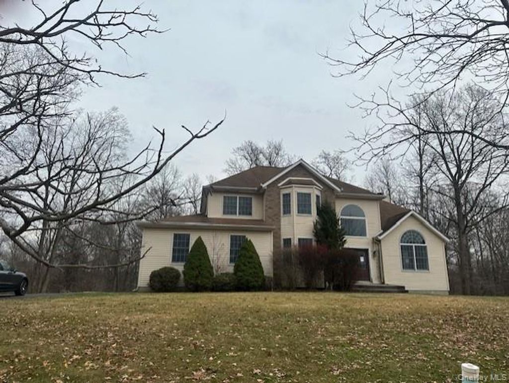 Photo of 5 Lea Court, Pomona, NY 10970 (MLS # 947061)