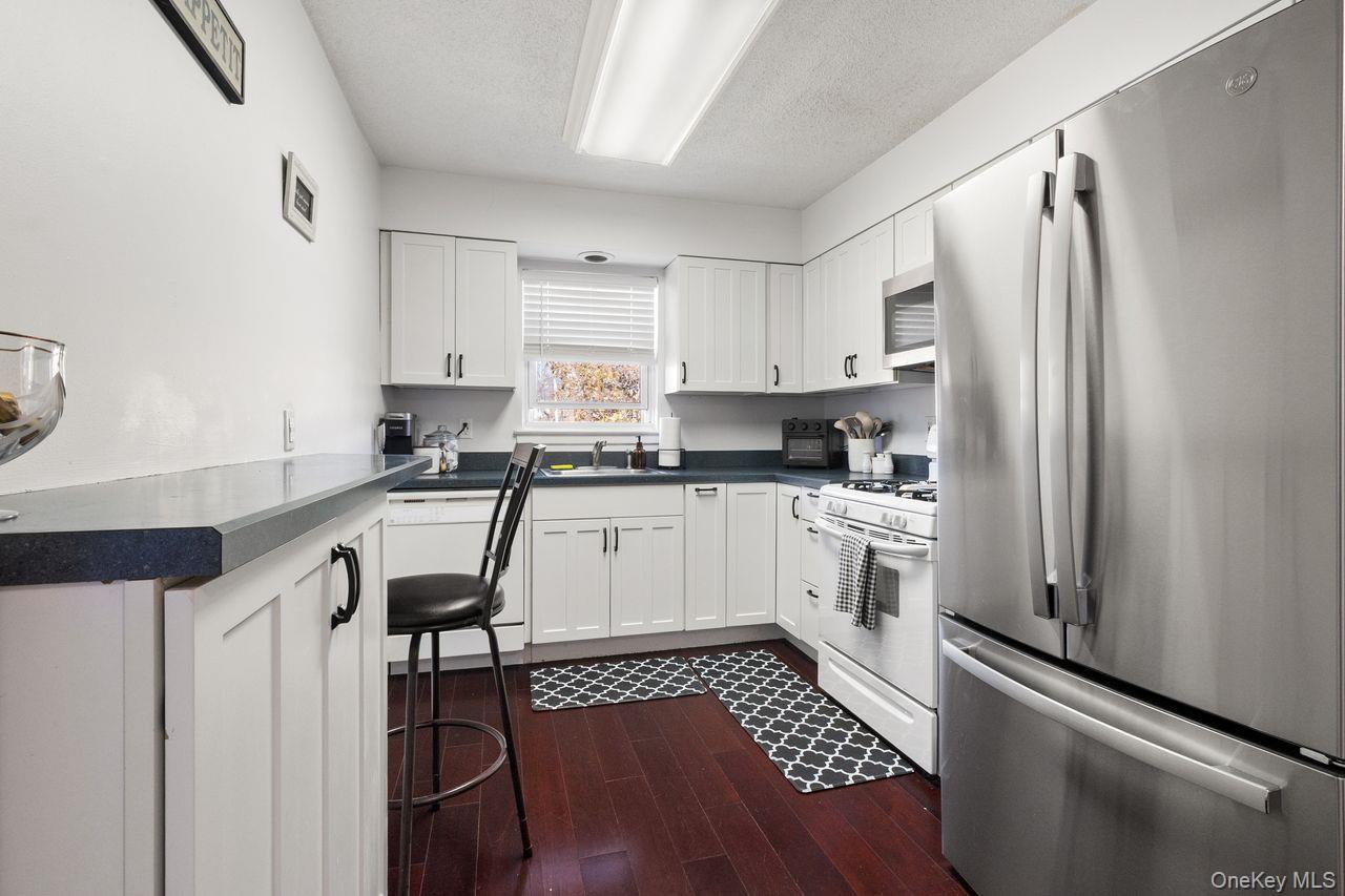 123-6 S Highland Avenue B6