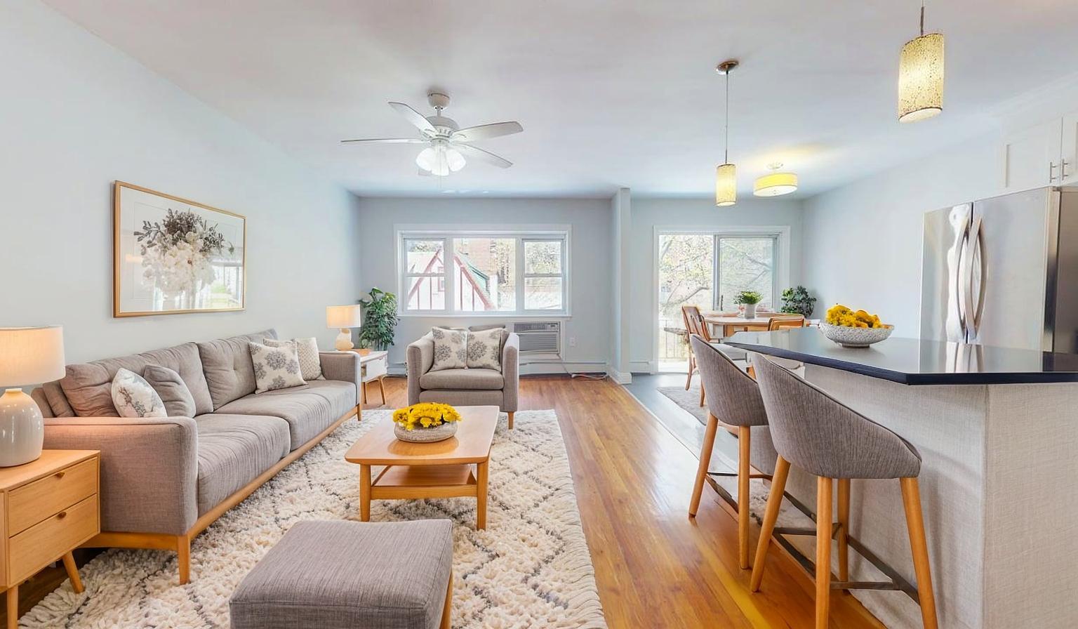 Curzon Road 3F, Kew Gardens, Queens, NY - 2 Bedrooms  
1 Bathrooms  
4 Rooms - 