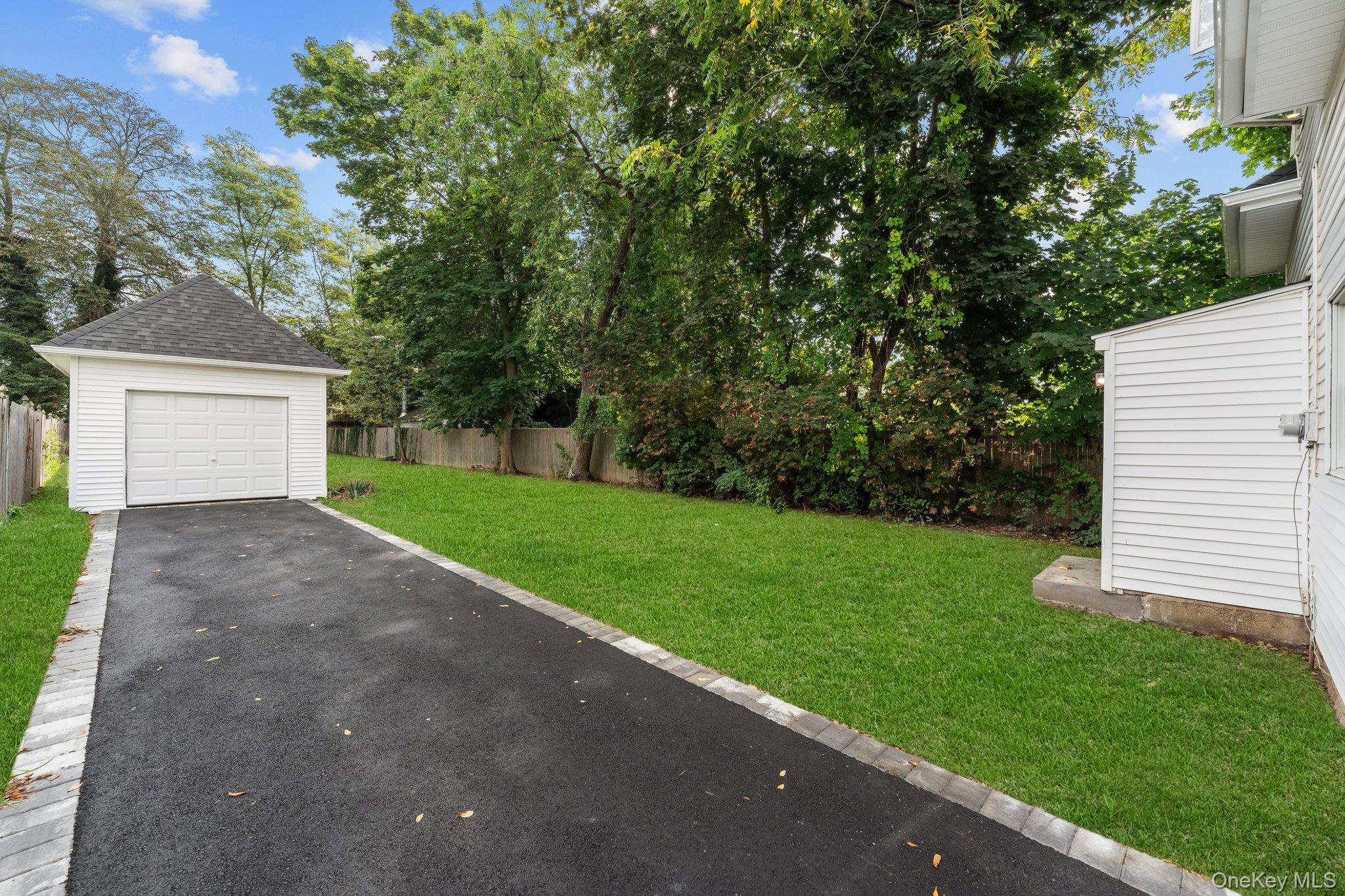 15 E Hamilton Avenue