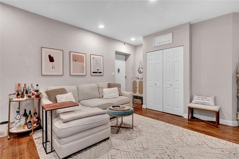 Homes For Sale - 25 W Broadway #110<br/> Long Beach, NY 11561