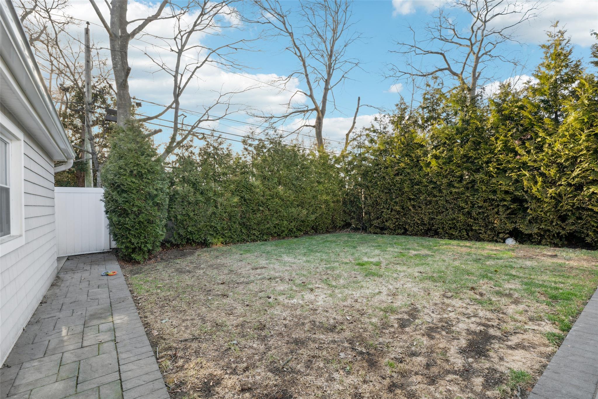 170 Seville Boulevard, Sayville, New York image 30