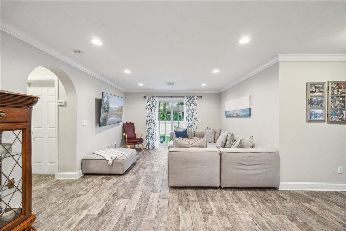 42 Sagamore Hill Drive, Port Washington, New York image 19