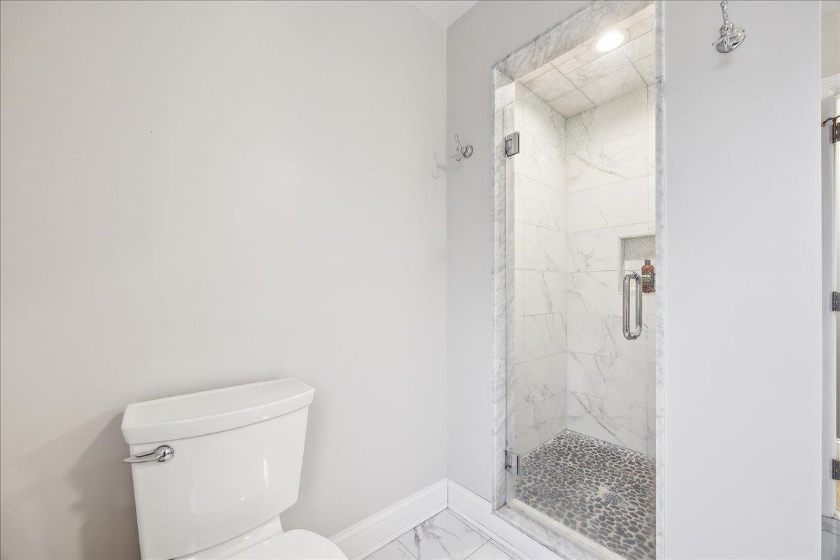 42 Sagamore Hill Drive, Port Washington, New York image 16