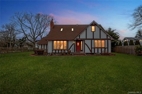 Homes For Sale - 325 Middle Road<br/> Suffolk County, Blue Point, NY 11715