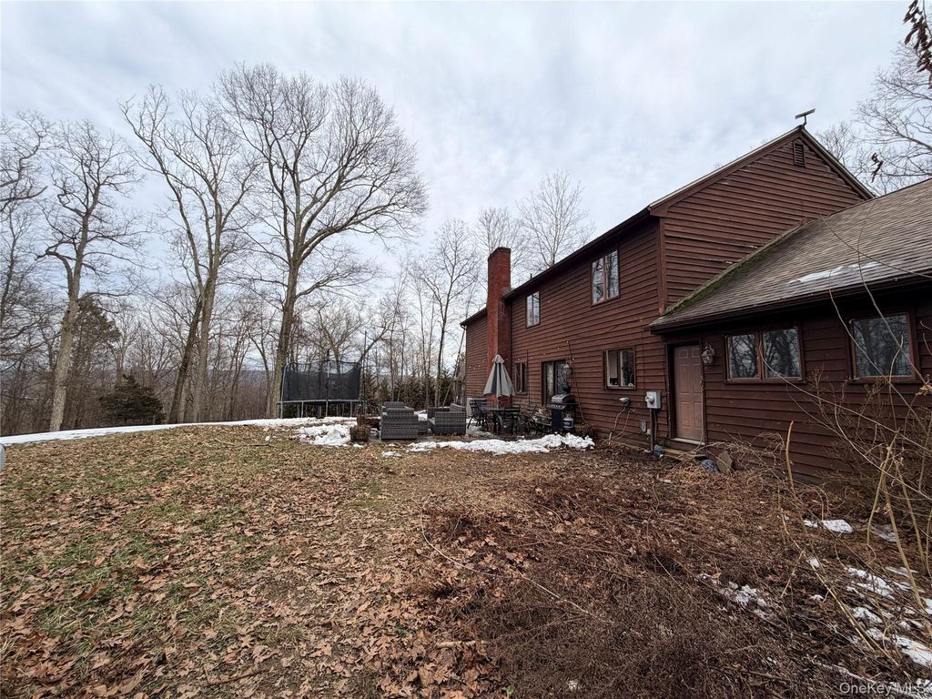 Photo of 57 Innsbruck Boulevard, Hopewell Junction, NY 12533 (MLS # 968878)