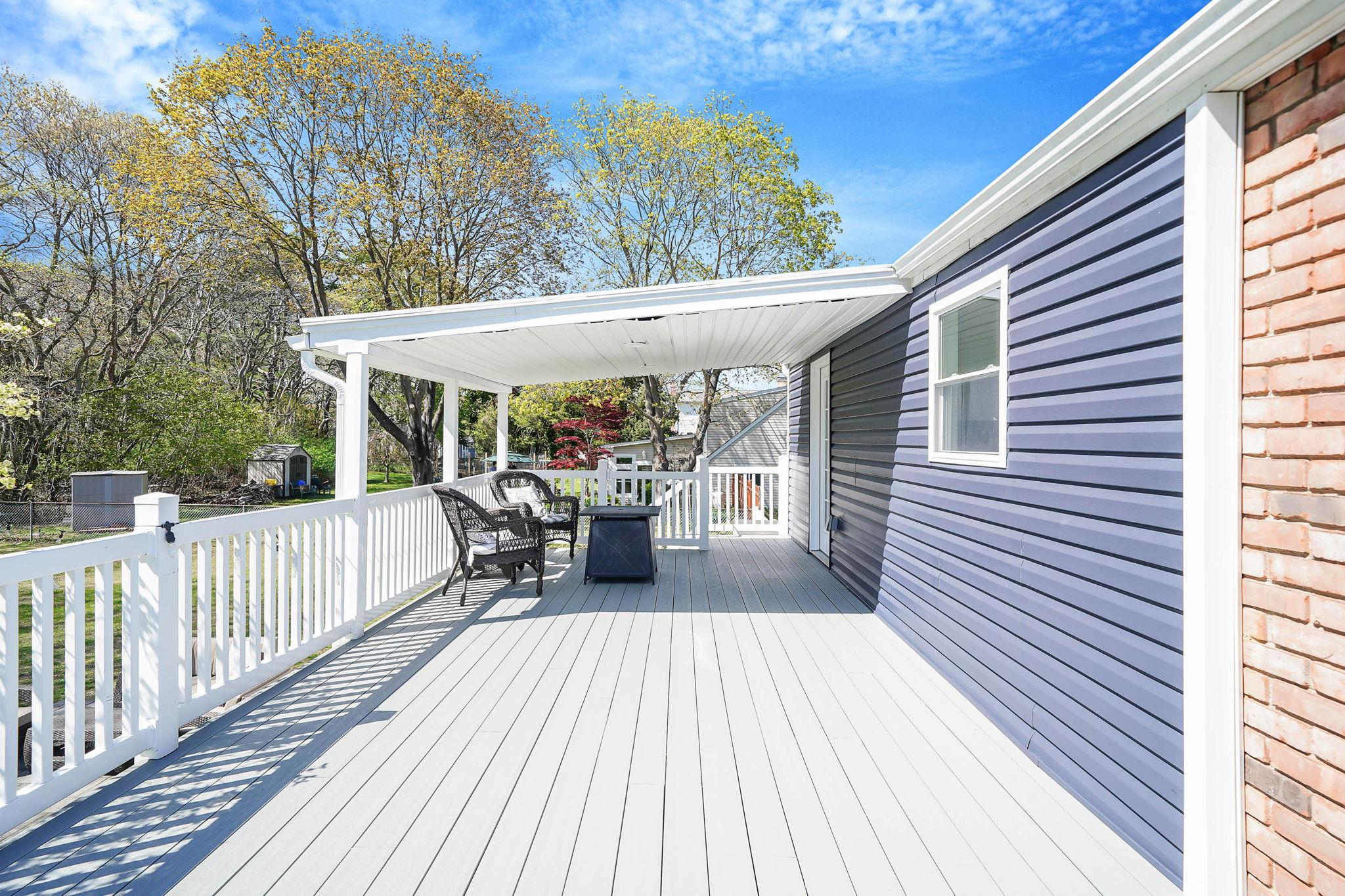 32 Country Greens Drive, Bellport, New York image 32